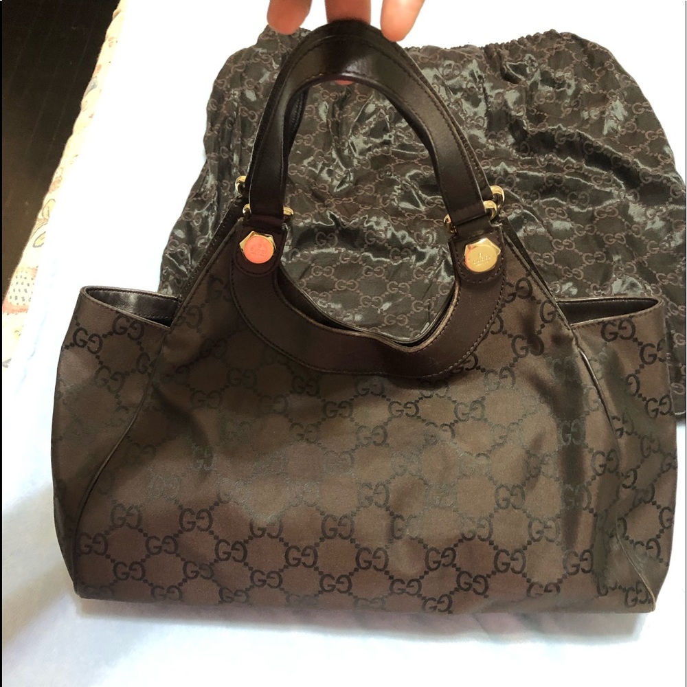 100% Authentic Italy Gucci Handbag brown shoulder